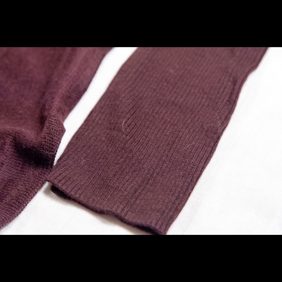 Burgundy basic top - Picture 2 of 2